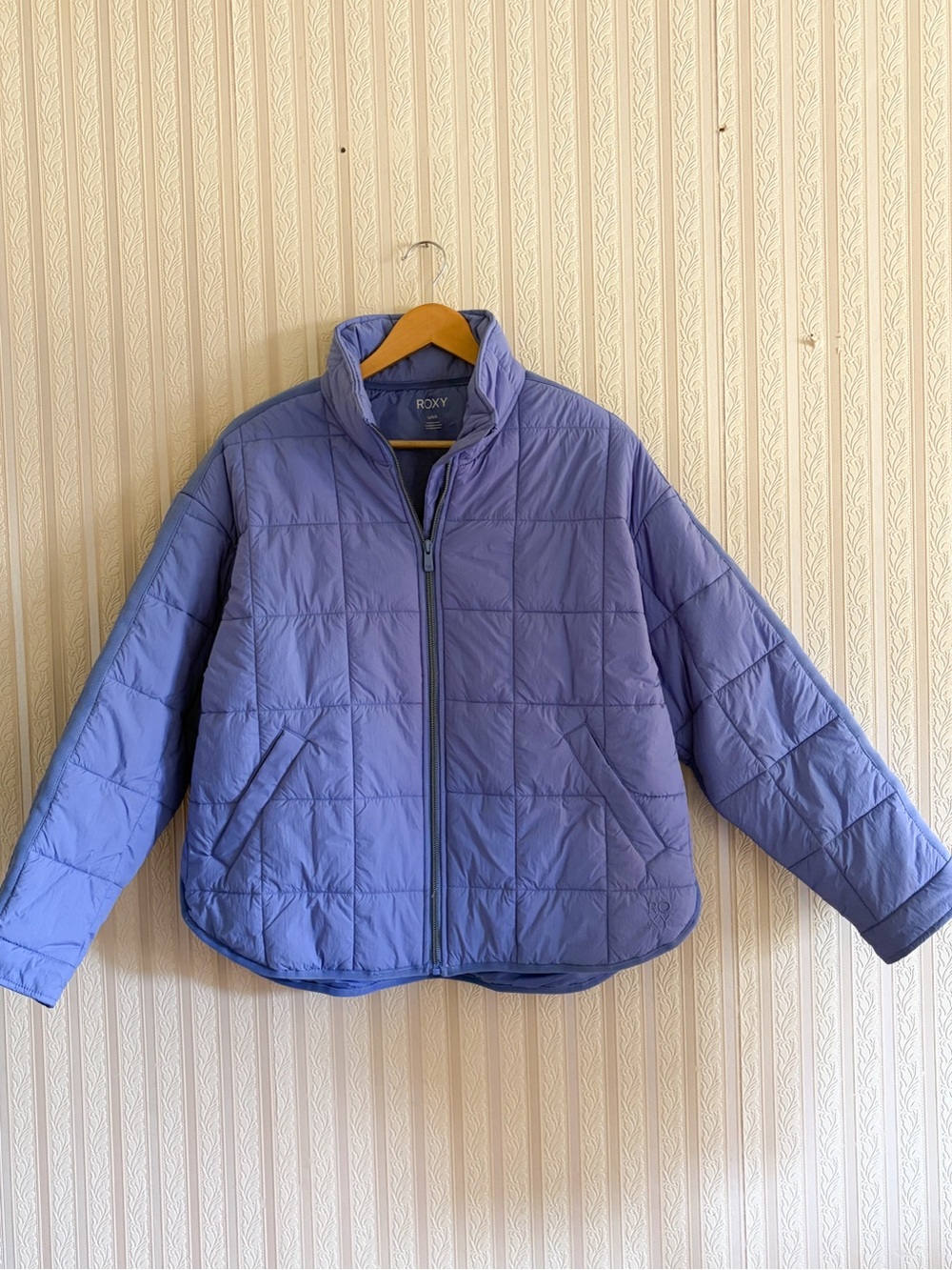 Roxy Women’s Lavender Quilted Puffer Jacket Lg